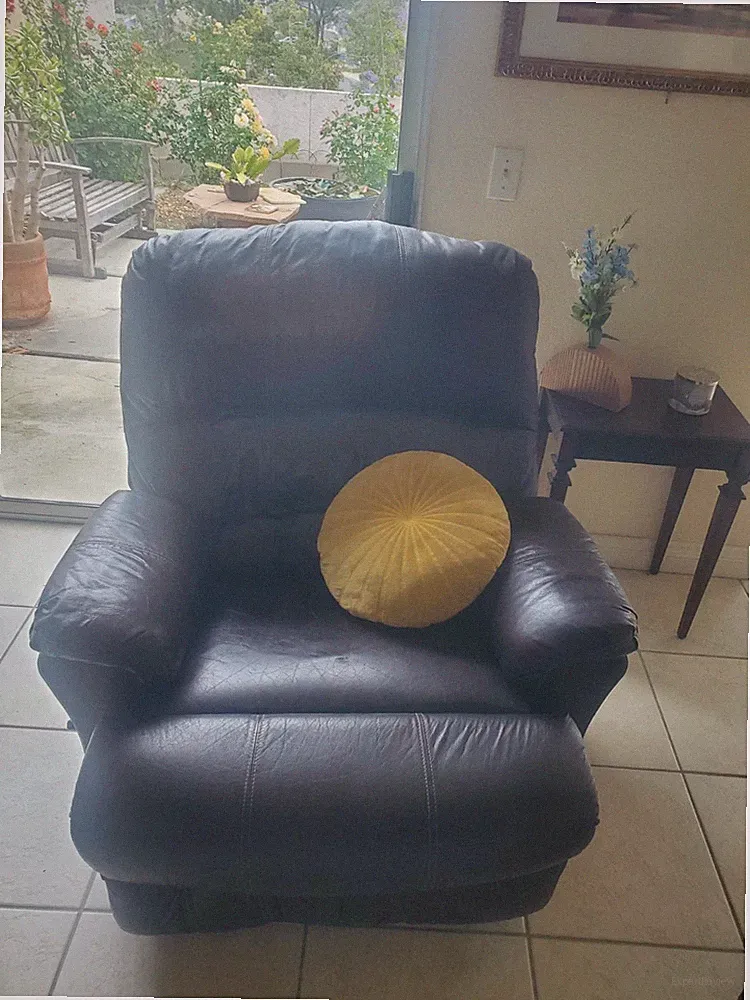 29 inch wide navy blue leather recliner