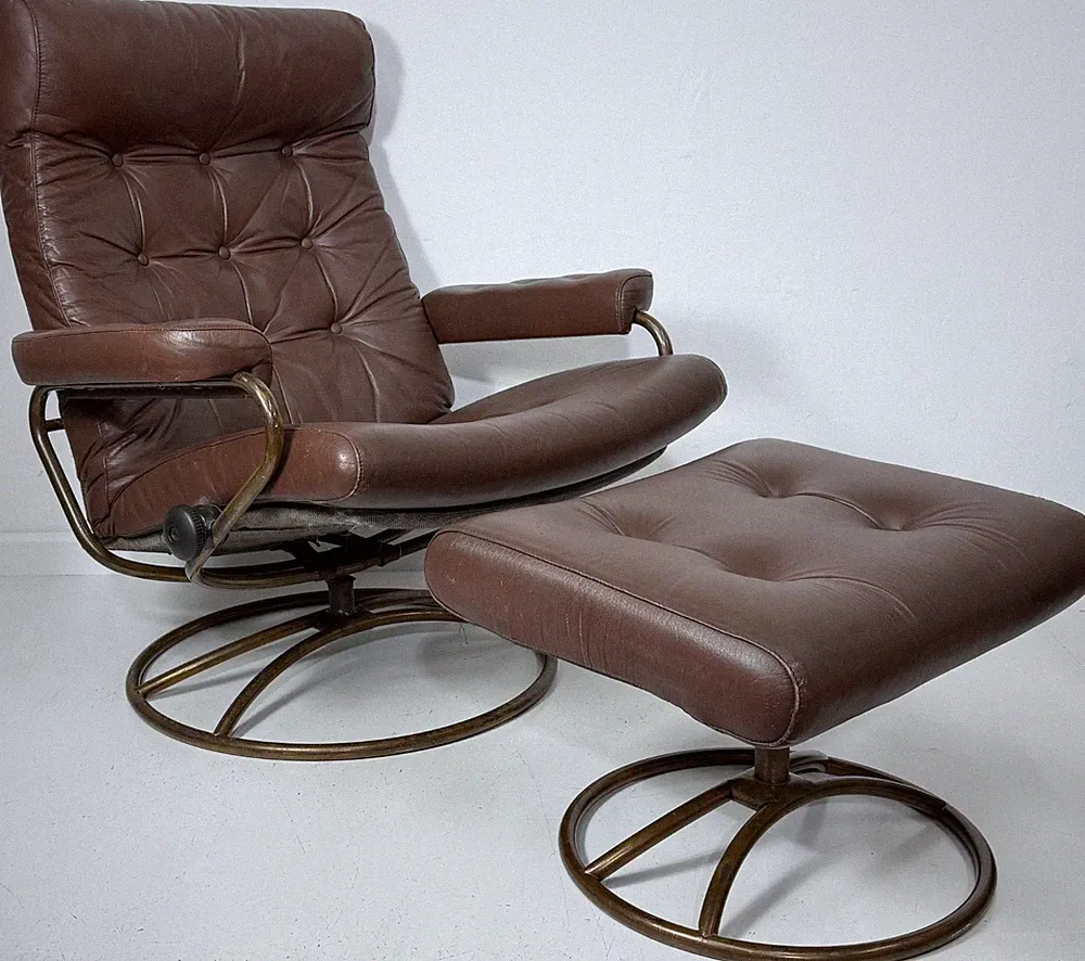 Vintage Mid Century Ekornes Stressless Recliner Ottoman Brown Leather on Brass